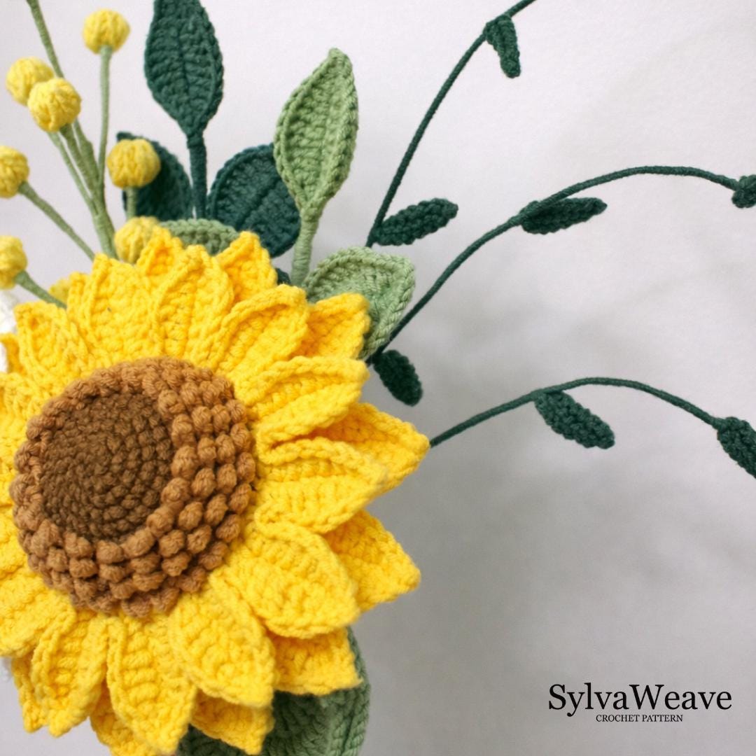Crochet Sunflower Bouquet Pattern, Beginner Friendly PDF with Video Tutorial (Multi-Language) | Sunflower Daisy, wedding Graduation Gift