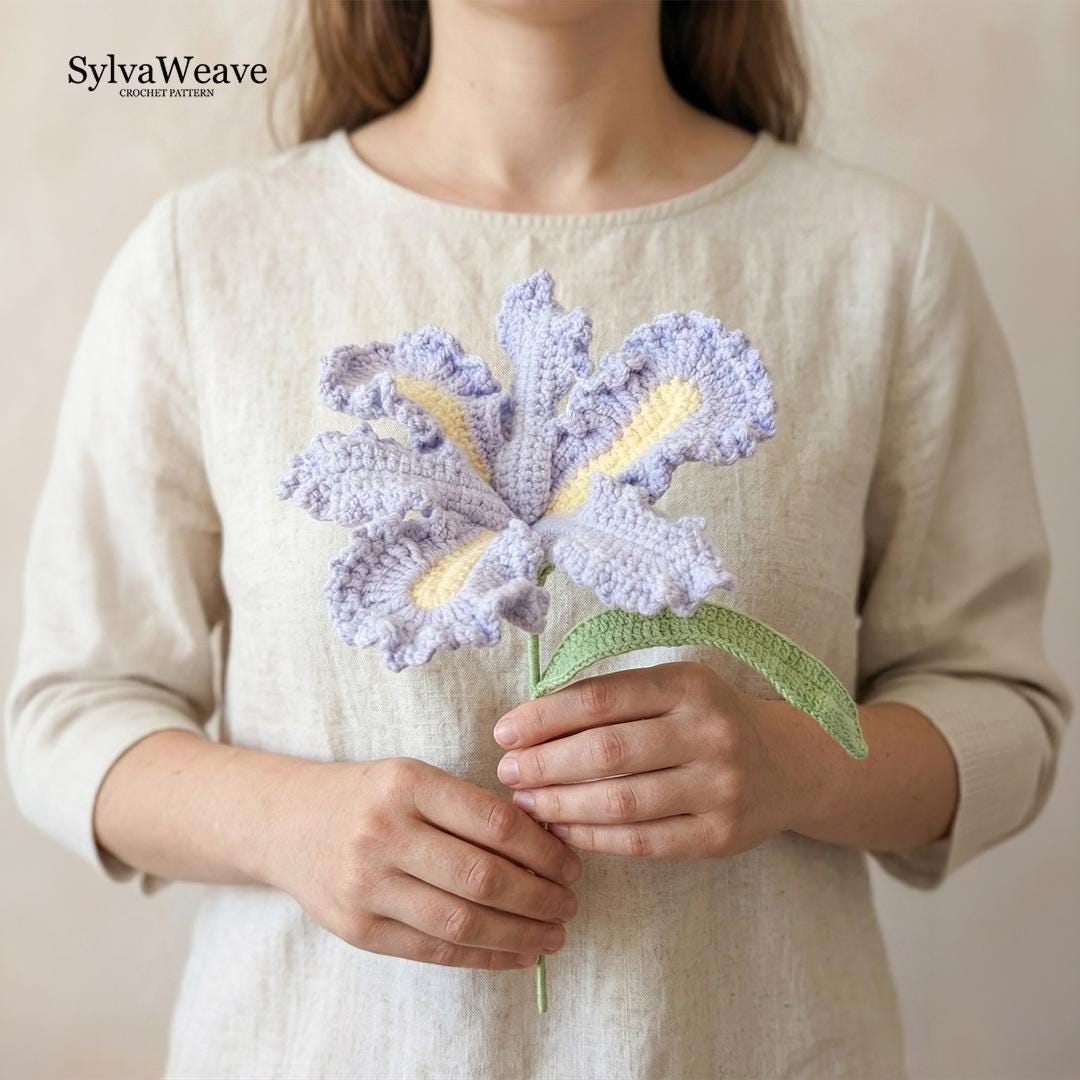 Iris Crochet Flower Pattern PDF with Video Tutorial, Elegant Bouquet DIY Gift
