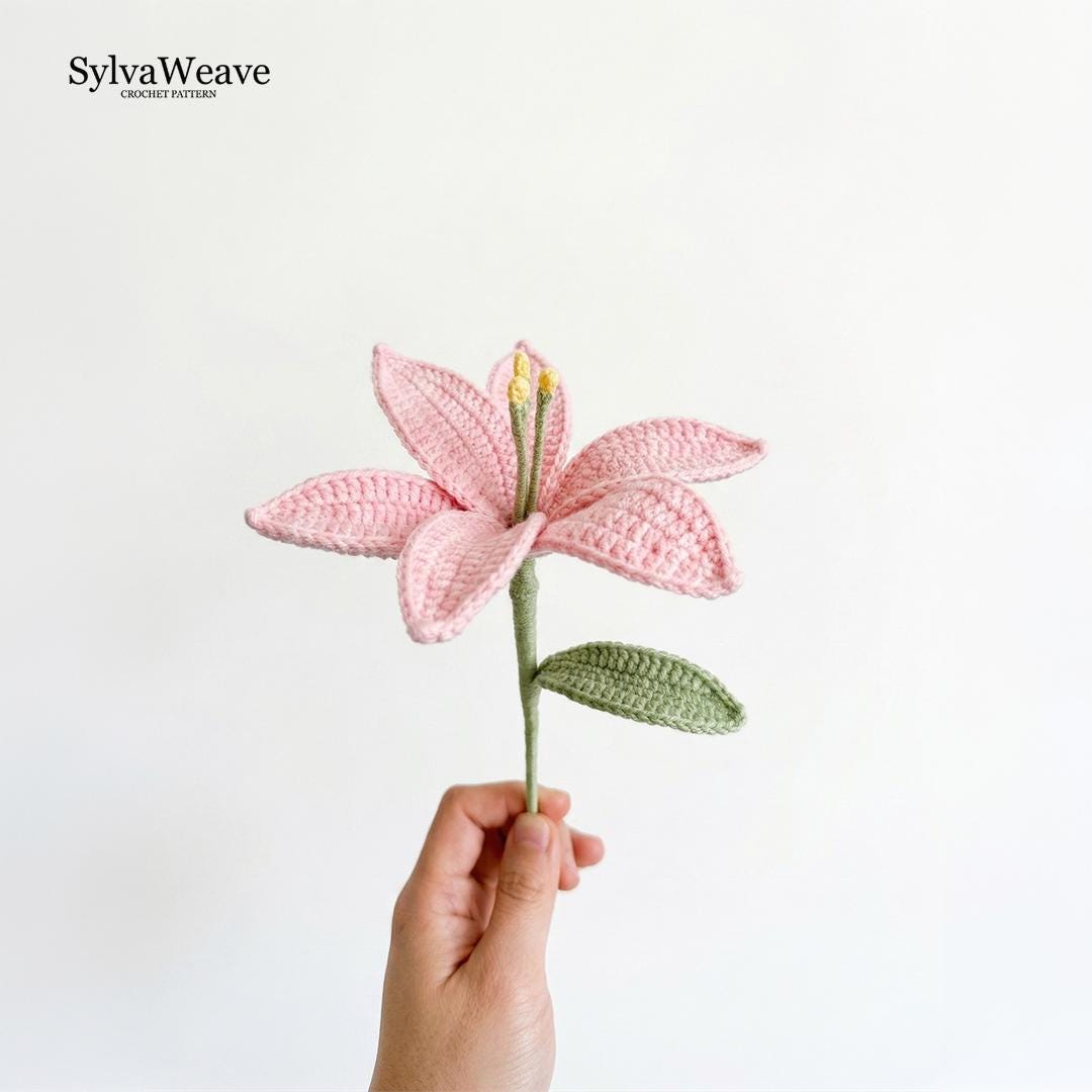 Lily Crochet Flower Pattern PDF with Video Tutorial, Elegant Bouquet DIY Gift