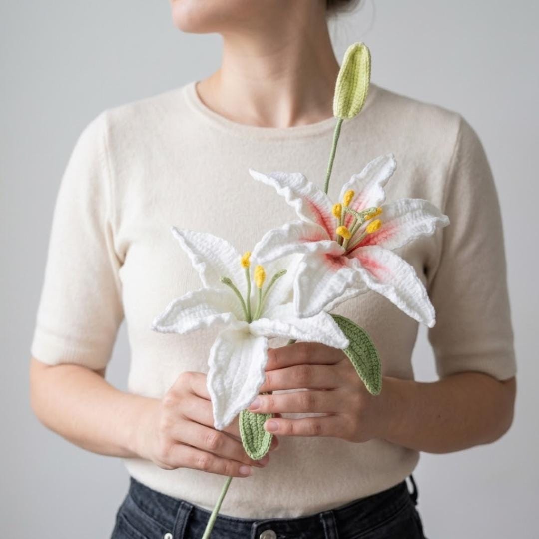 Lily Crochet Flower Pattern PDF with Video Tutorial, Elegant Bouquet DIY Gift