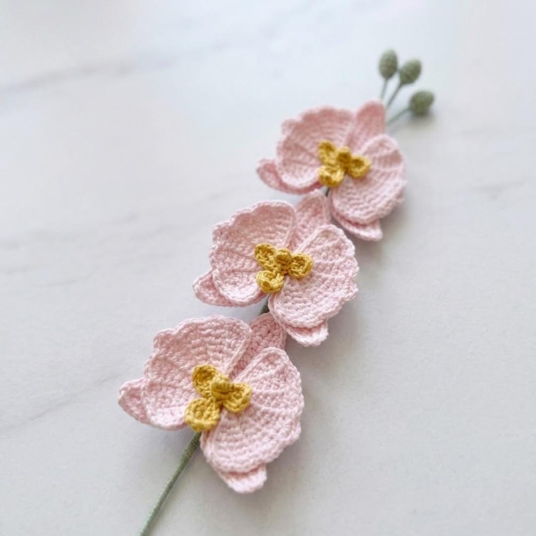 Crochet Moth Orchid Flower Pattern PDF with Video Tutorial, Elegant Bouquet DIY Gift