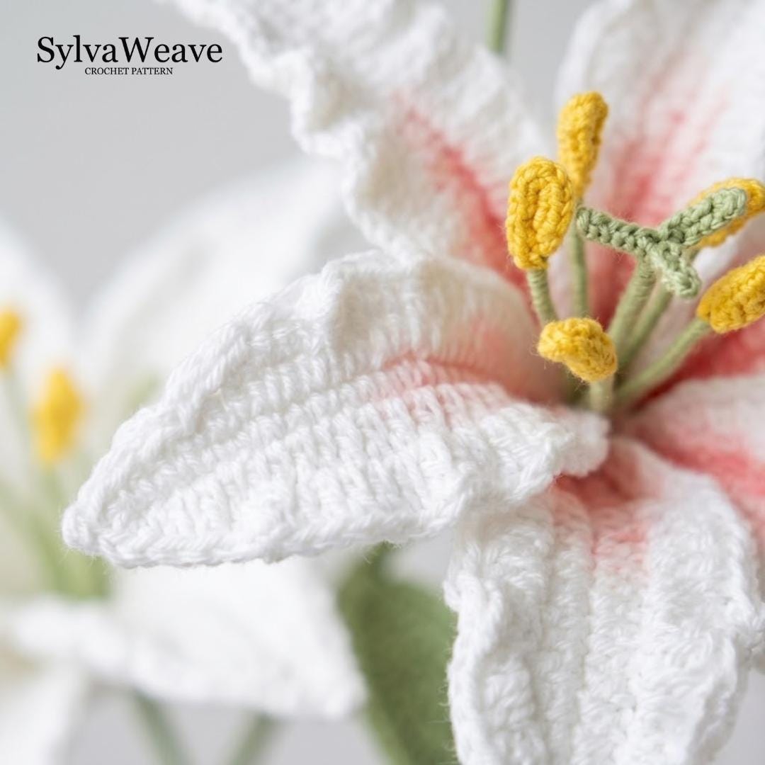 Lily Crochet Flower Pattern PDF with Video Tutorial, Elegant Bouquet DIY Gift