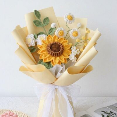 Crochet Sunflower Bouquet, Hand-Knotted Daisies, Everlasting Yarn Flowers, Gift for Mom