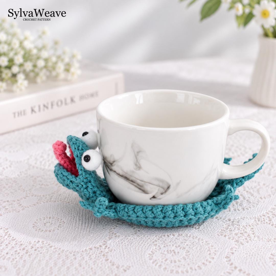Handmade Lizard Crochet Coaster - Image 4