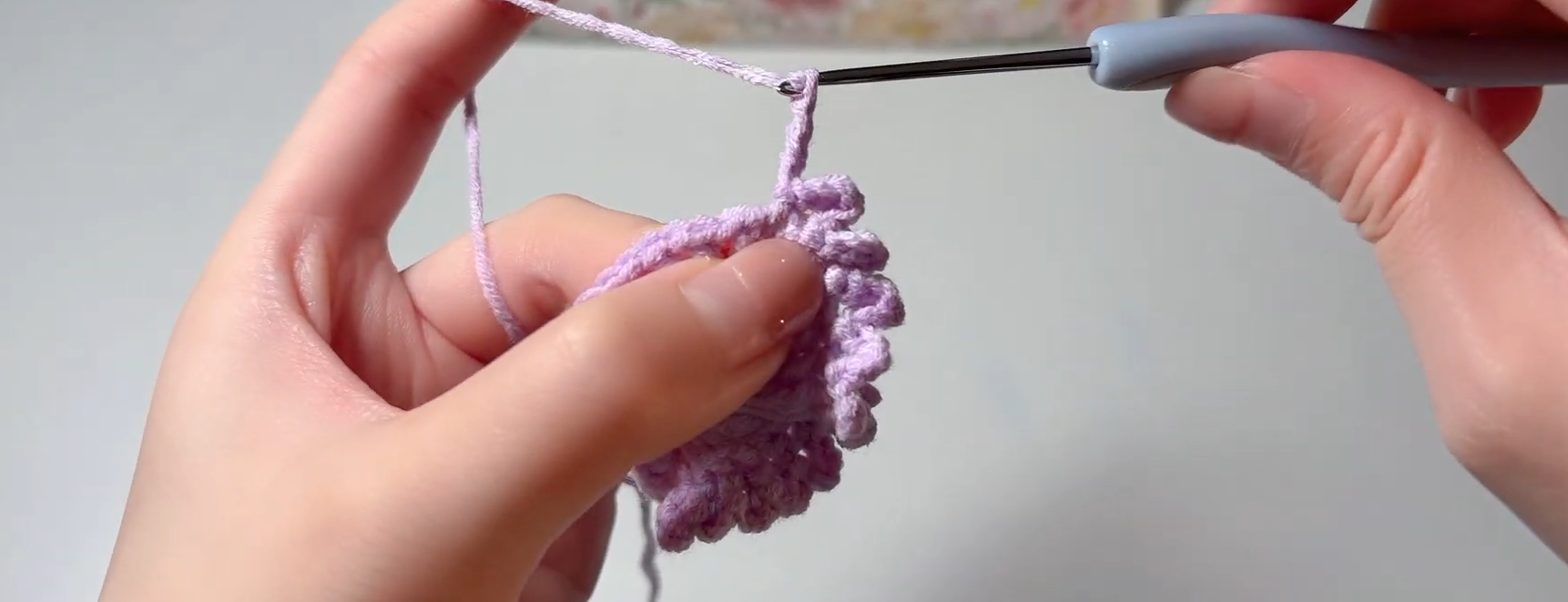 Adding chain loops to the edge of a crochet Crape Myrtle petal